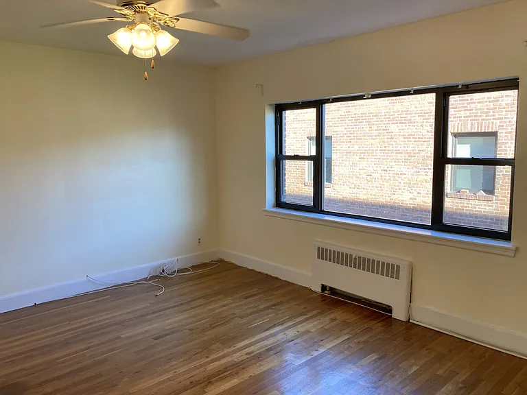 110 Longwood Ave #3 — Photo 7