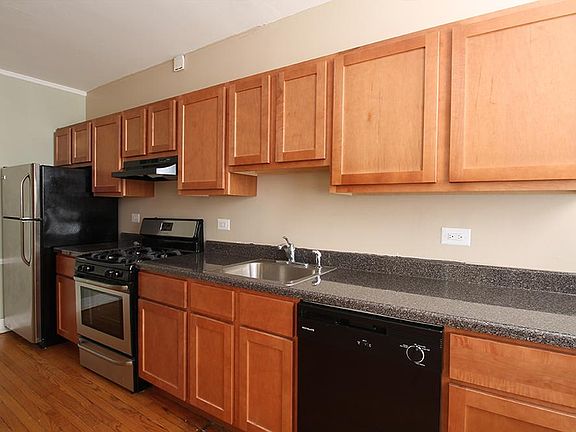 5th image of 42 Lake St #3E
