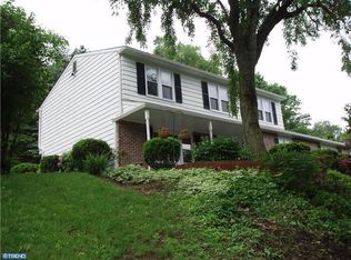 8708 Marshall Rd, Wyndmoor, PA 19038