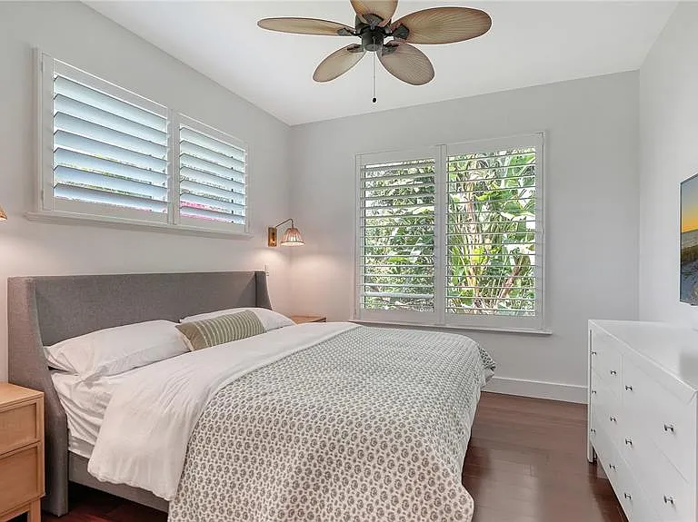 425 McKinley Dr — Photo 41