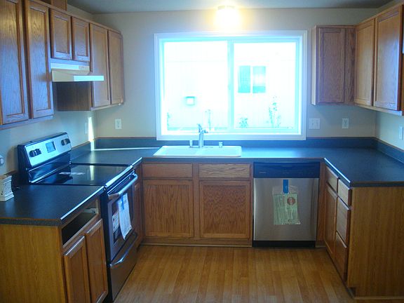 2nd image of 1821 E 37th St