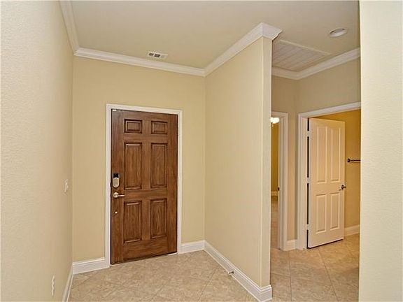 2nd image of 109 Bear Creek Ln