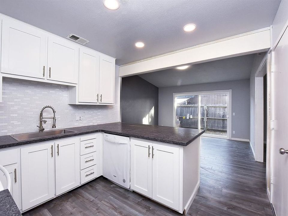 1st image of 7663 Velaga Ct