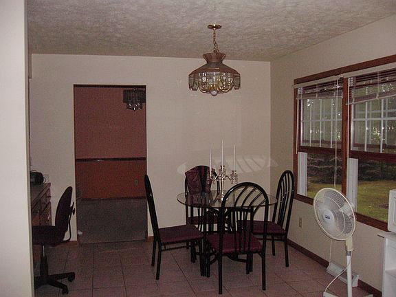 Eat-in area
