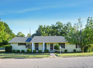 1827 E 12th St, Ada, OK 74820