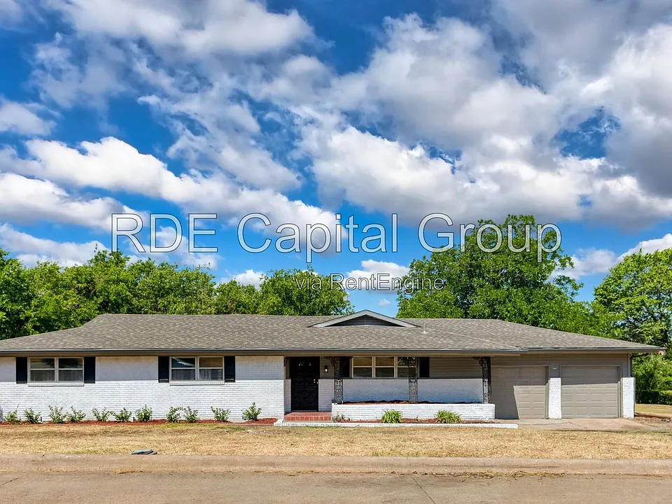 4516 Rolling Hills Dr