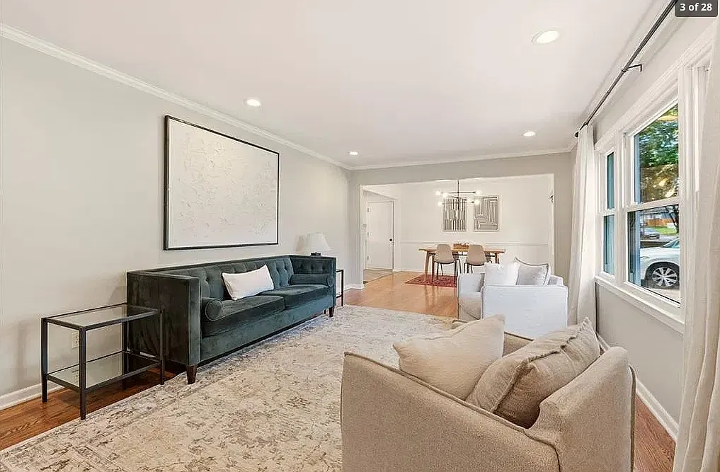 3 bed, 2636 sqft, $2,700 — Photo 2