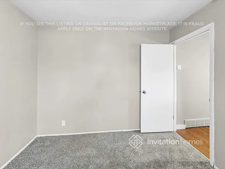 9240 Wigham St — Photo 15