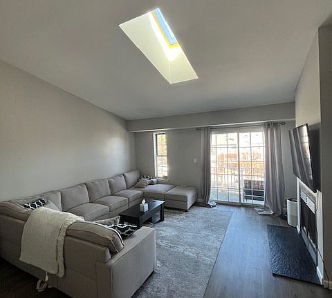 3rd image of 753 Summer Ave APT 3C