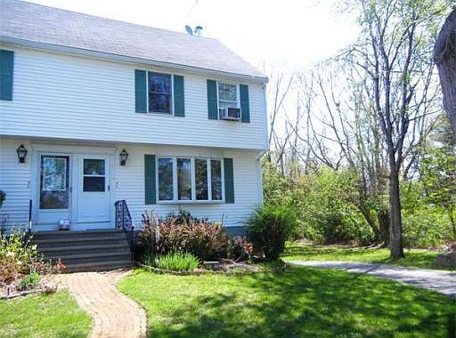 2nd image of 5 Crestwood Dr