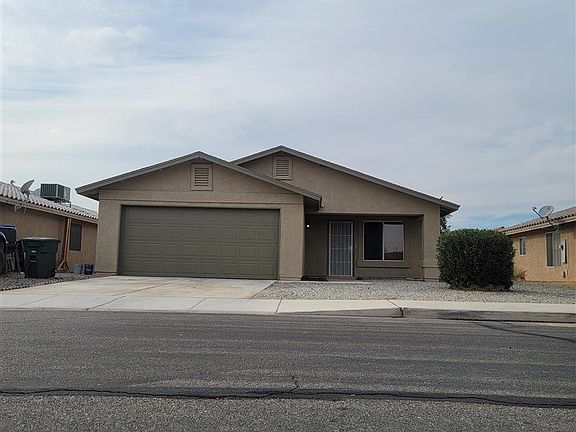 2nd image of 4426 S Bamboo Ave