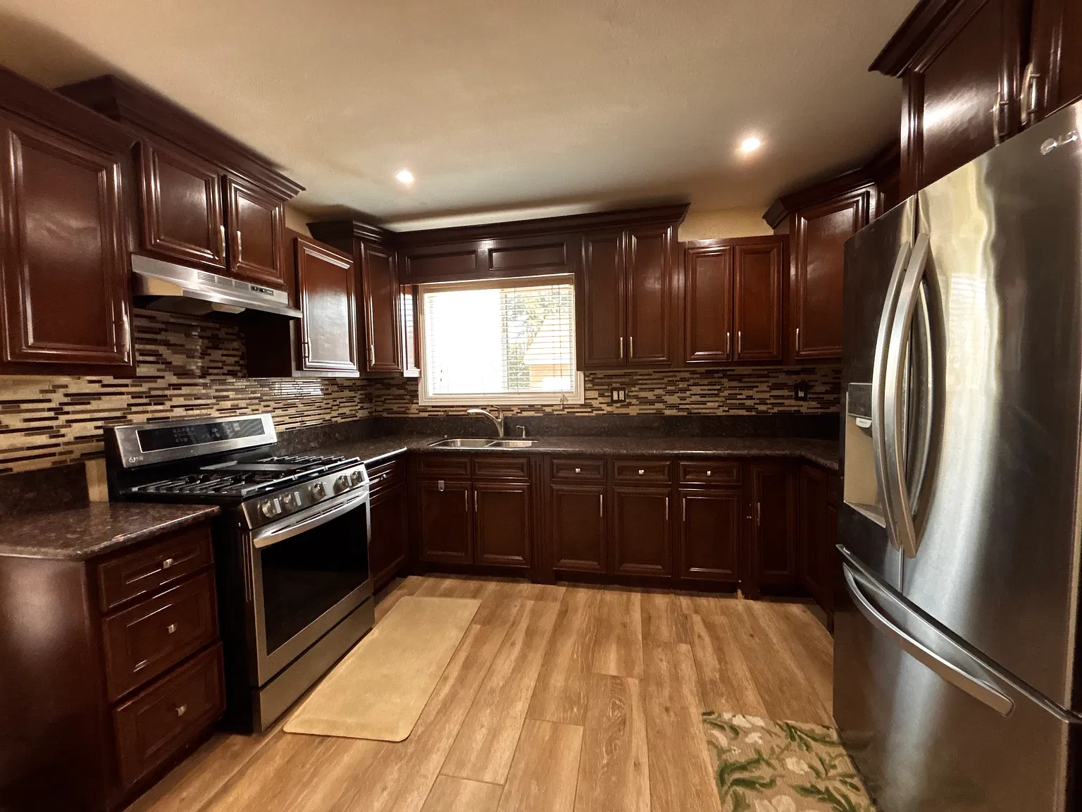 15434 Monte St — Photo 4