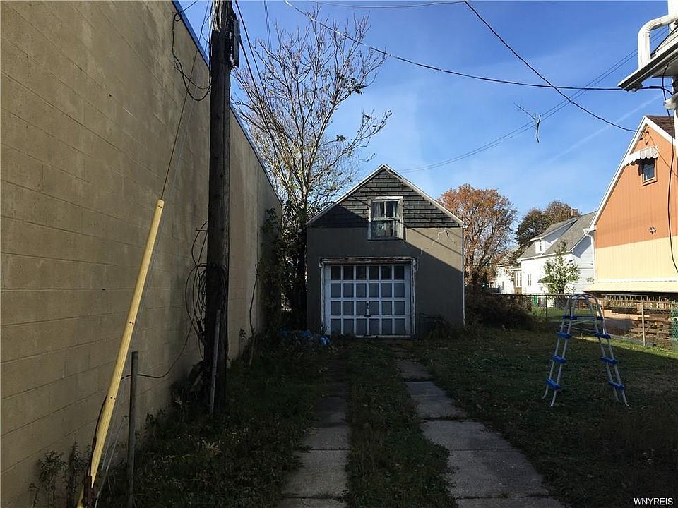 2nd image of 202 N Ogden St