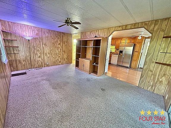 3rd image of 4847 Spruce Creek Rd