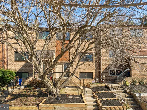 9008 Moving Water Ln, Columbia, MD 21046