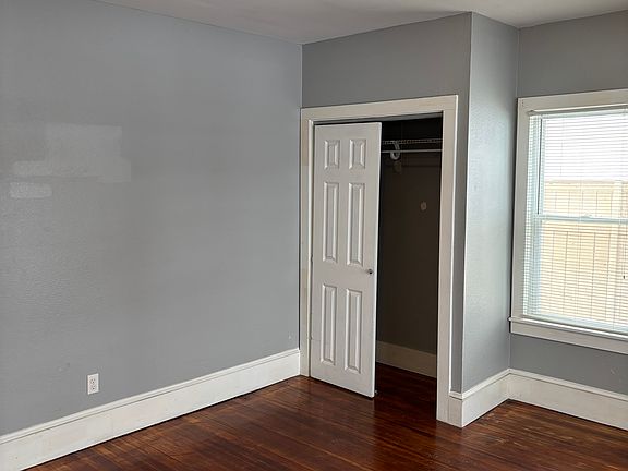5th image of 34 Nassau St Unit 1