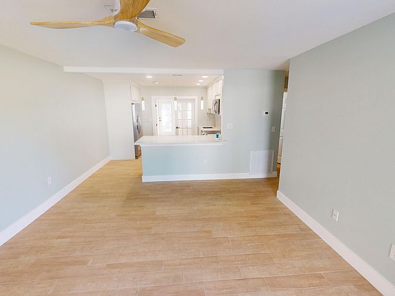 5th image of 300 Briarwood Rd