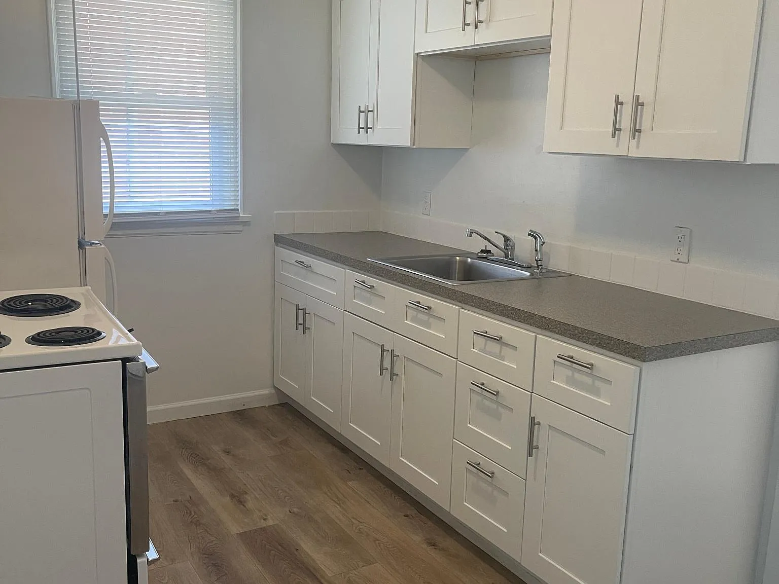 1 bed, 640 sqft, $1,100 — Photo 3