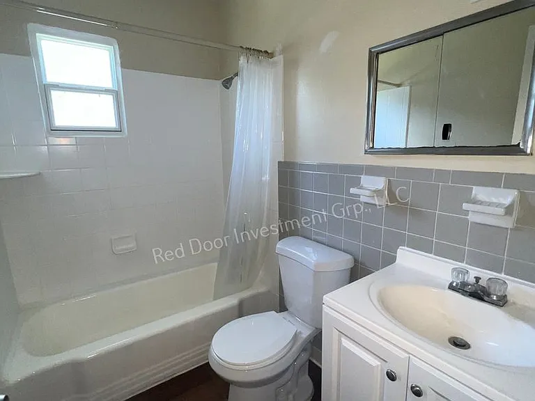 Riverside Apartments - Minutes to the River - Multiple Units Available — Photo 24
