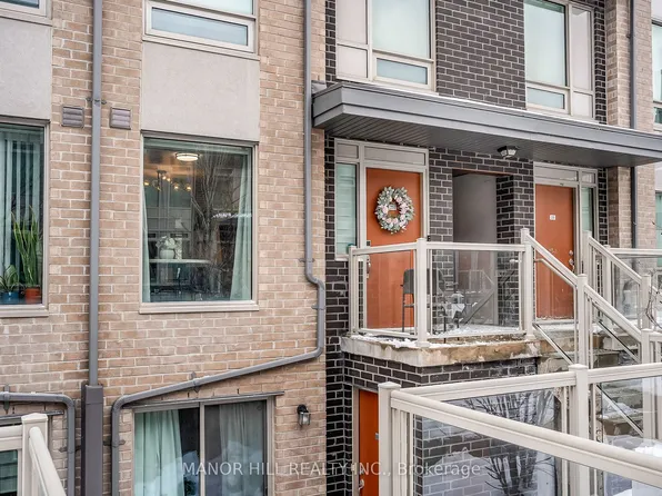 7 Applewood Ln #228, Toronto, ON M9C 0C1