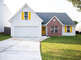 825 Meadow Walk Ave, Lawrenceville, GA 30044