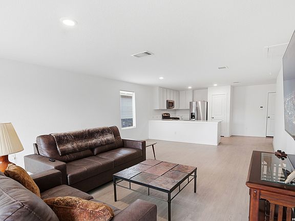 4th image of 3810 Greensfield Way
