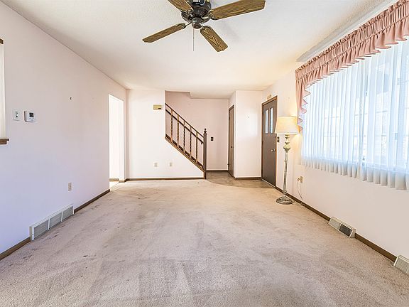 3rd image of 2741 E 41st St