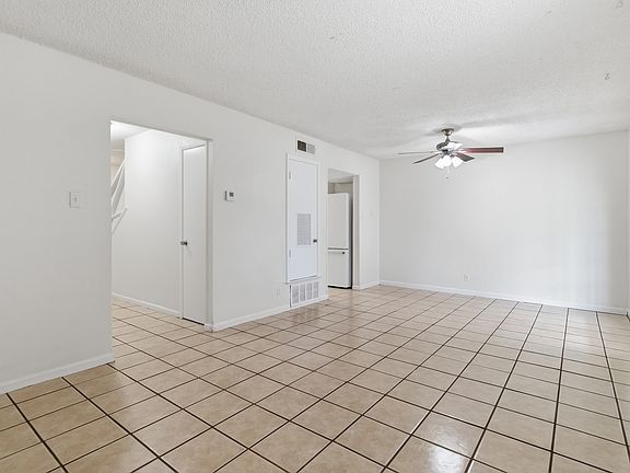 5th image of 4813 Fred May St