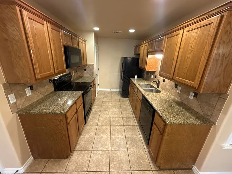 4905 Autumn Valley Drive, Killeen — Photo 10