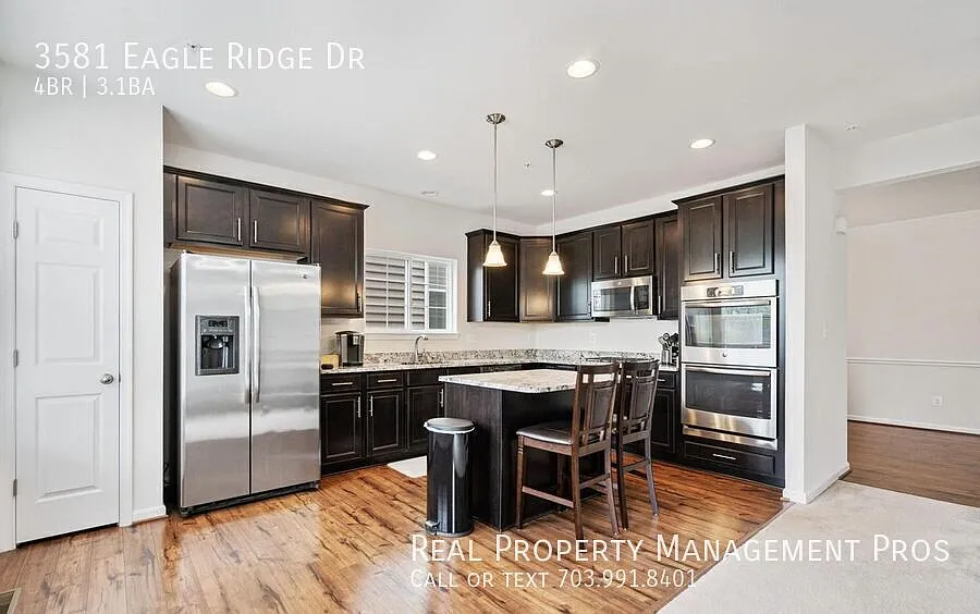 Building Photo - 3581 Eagle Ridge Dr