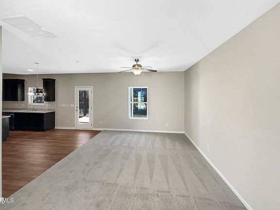 3rd image of 1404 Torrey Pines Ct