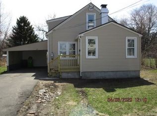 313 Chestnut St, North Syracuse, NY