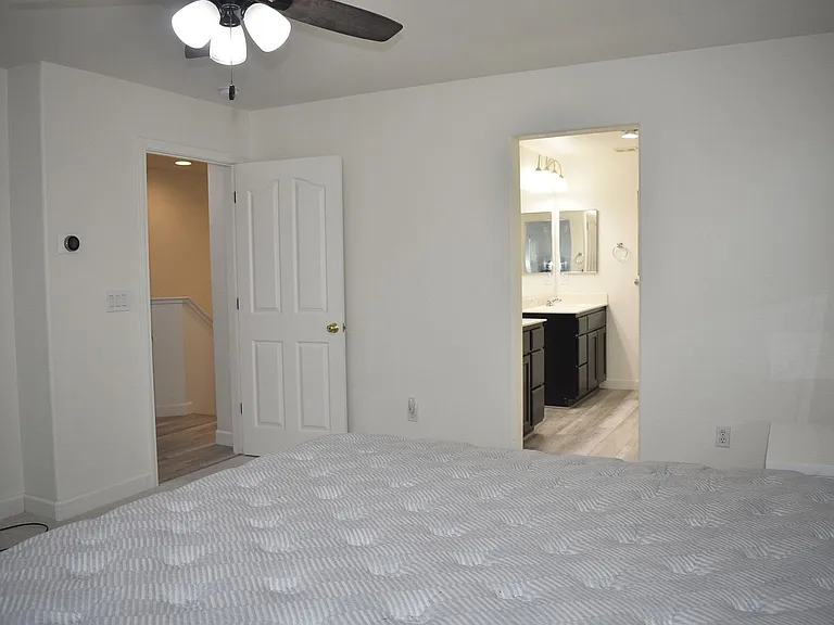 4931 Trouville Ln — Photo 12