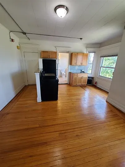 773 Madison Ave — Photo 12