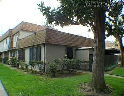 8708 Woodman Way APT A photo 1