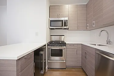 Rented by Weinstein Realty Group