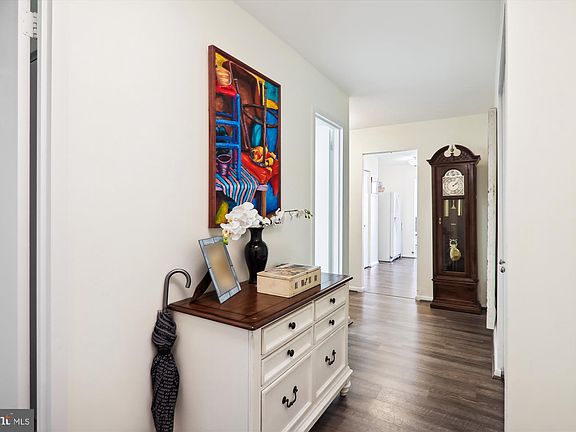 4th image of 4620 N Park Ave APT 1604E