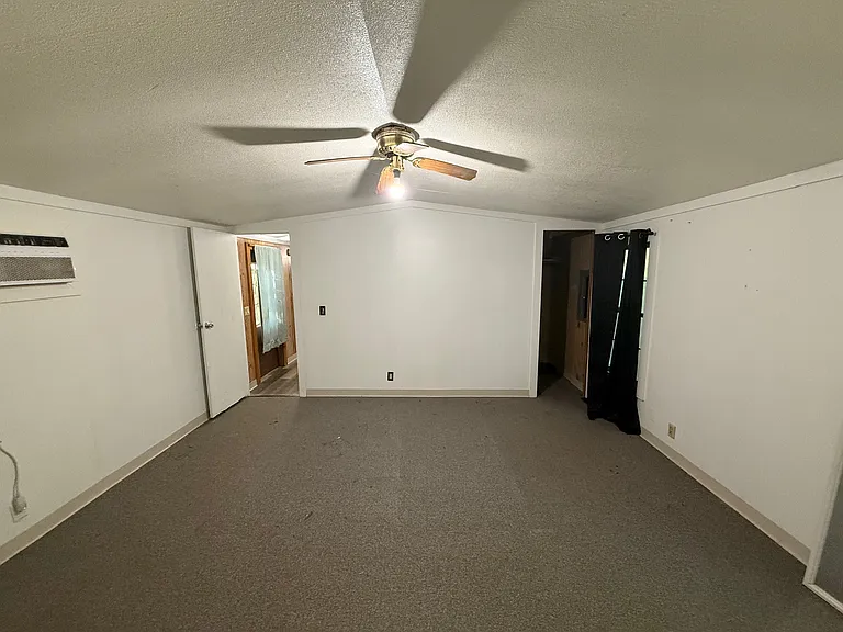 918 Cedar Haskell St — Photo 5