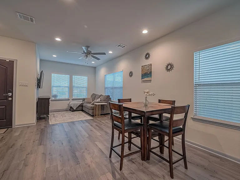 3540 Rebecca St — Photo 5