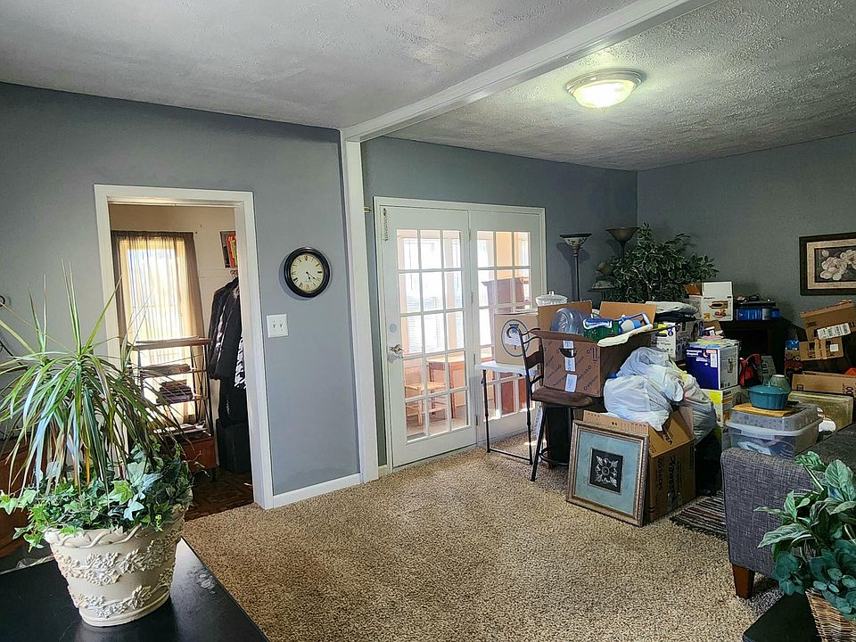 Field 822 N Washington St Apartments Aberdeen, SD Zillow