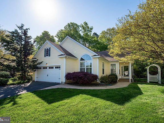 2nd image of 27 Winchelsea Ct
