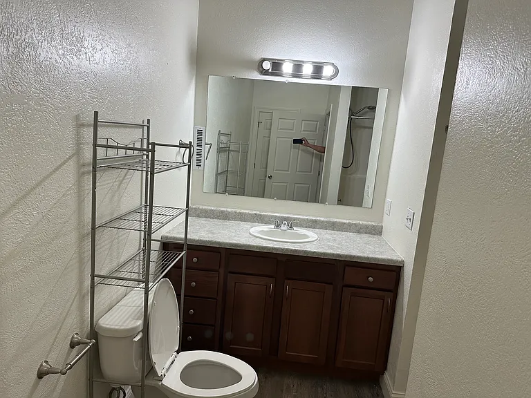 4006 Freedom Hwy #2 — Photo 8