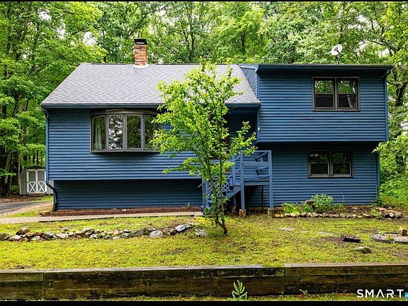 3rd image of 35 Hunt Road