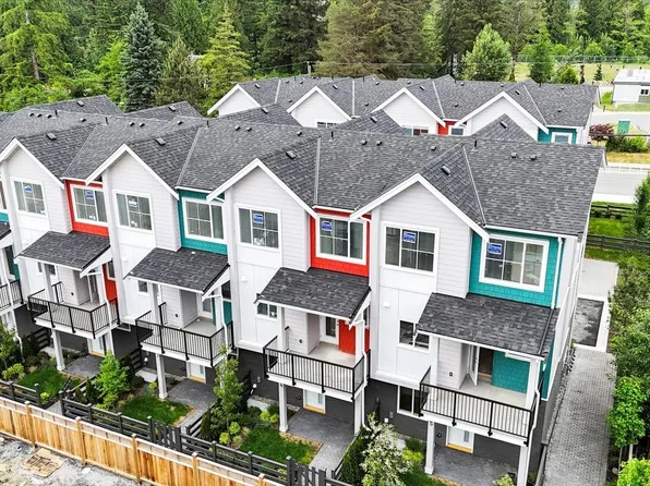 10392 240a St #8, Maple Ridge, BC V2W 1Z9