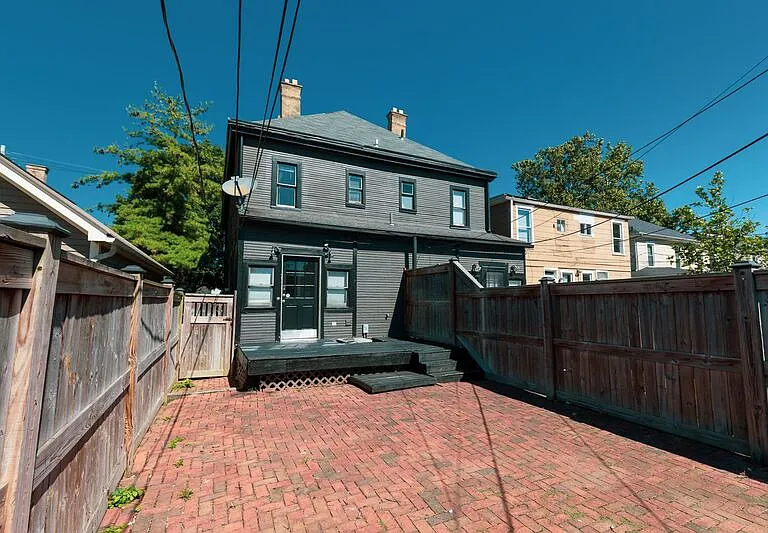 221-223 Thurman Ave #221 — Photo 19