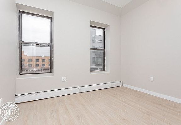 5th image of 879 De Kalb Ave #58