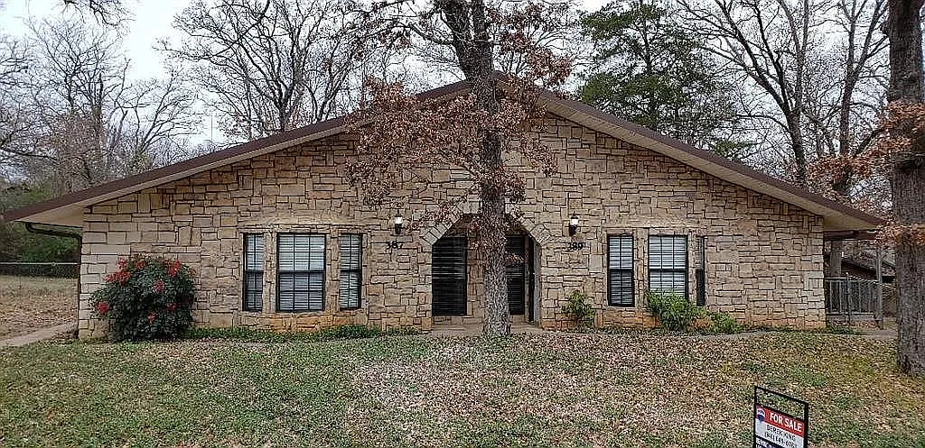 387 Denison Dr — Photo 2