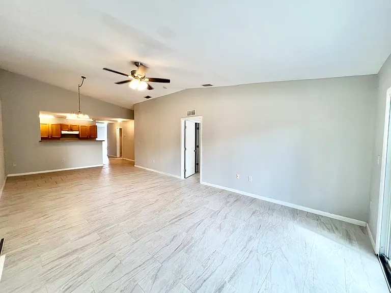 4395 Sherwood Forest Dr — Photo 11