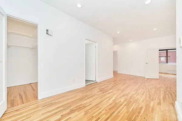 Rented by Living New York | media 47