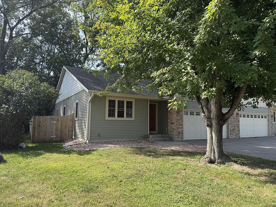 1st image of 422 Callaway BOULEVARD